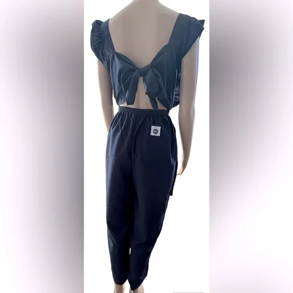 Simple dresses - Picture 4 of 4